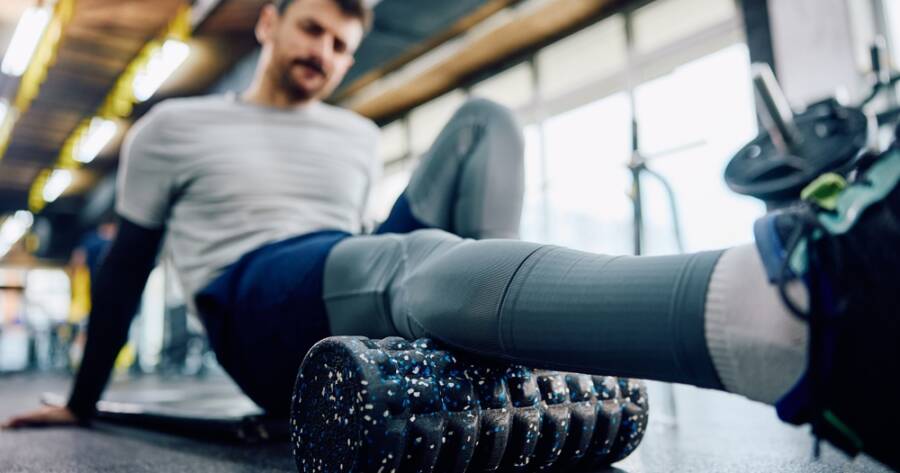 How to Use Foam Rollers to Improve Recovery After Workouts